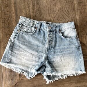 7 FOR ALL MANKIND Size 24 Patched Monroe CutOff Jean Shorts